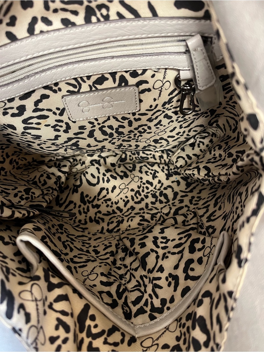 Women's Gray Jessica Simpson Monogram Interior Tote - Stylish Everyday Bag - Picture 3 of 3